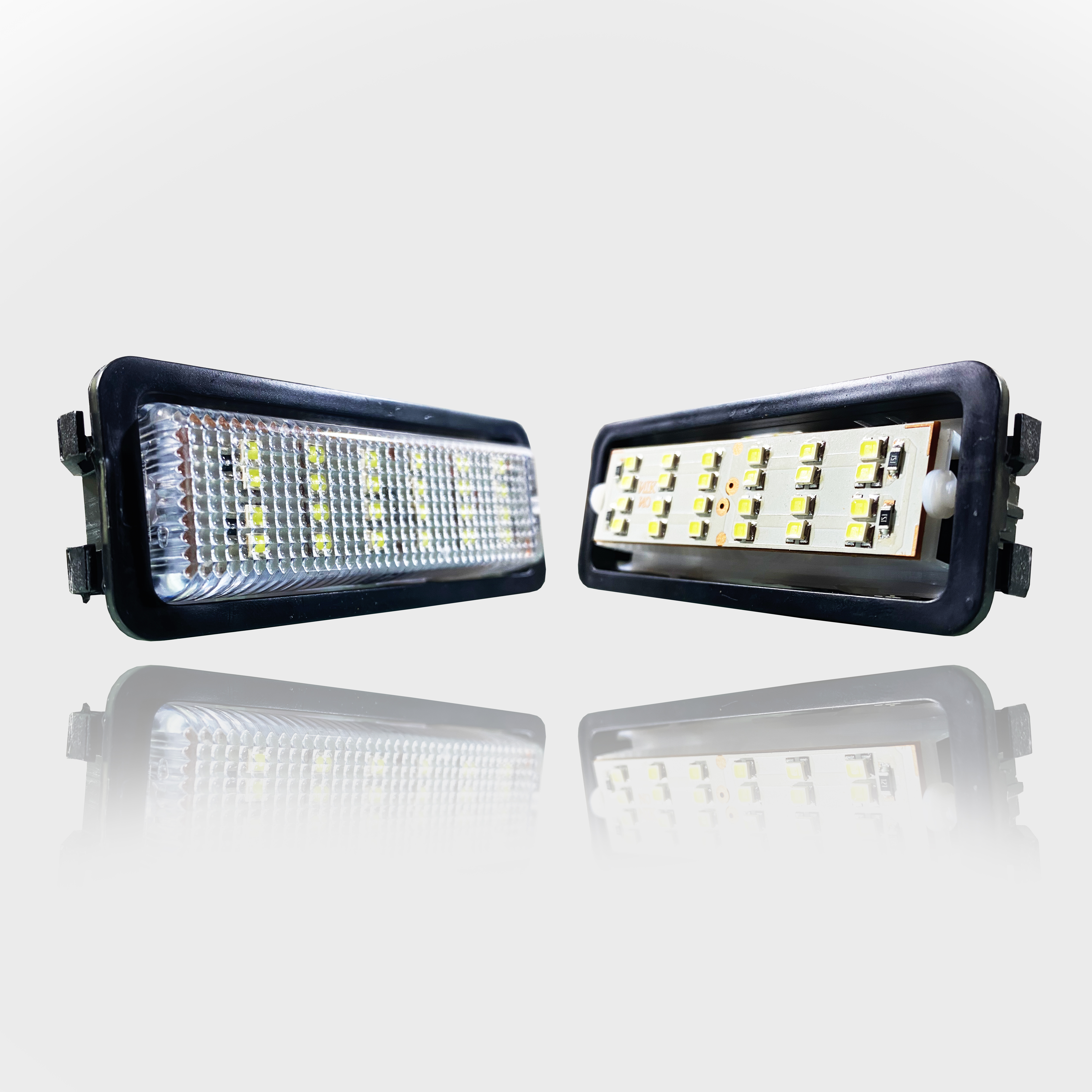 چراغ سقف پرشیا برند lightman/kardon مدل 24SMD